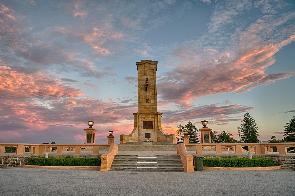Fremantle War Memorial at Monument Hill at dusk